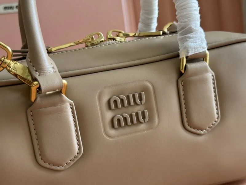 Miu Miu Top Handle Bags UrbanStyle 48999