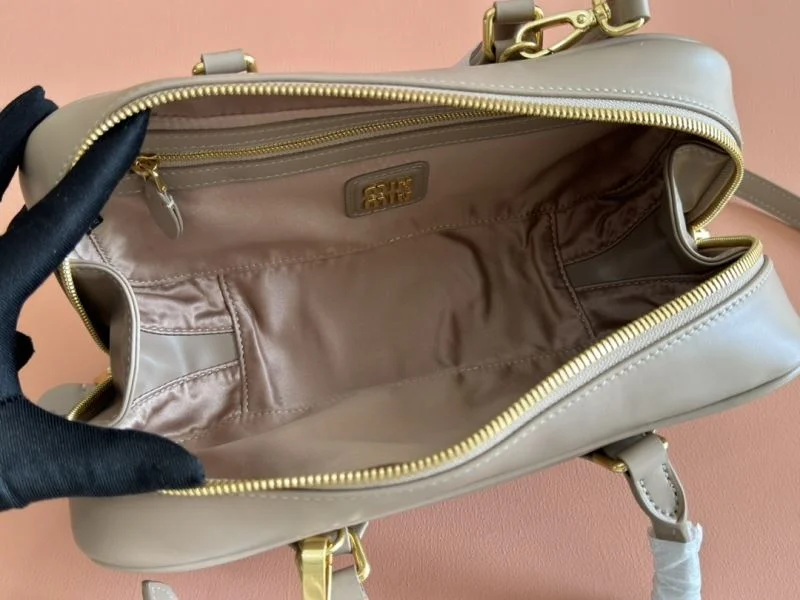 Miu Miu Top Handle Bags UrbanStyle 48999