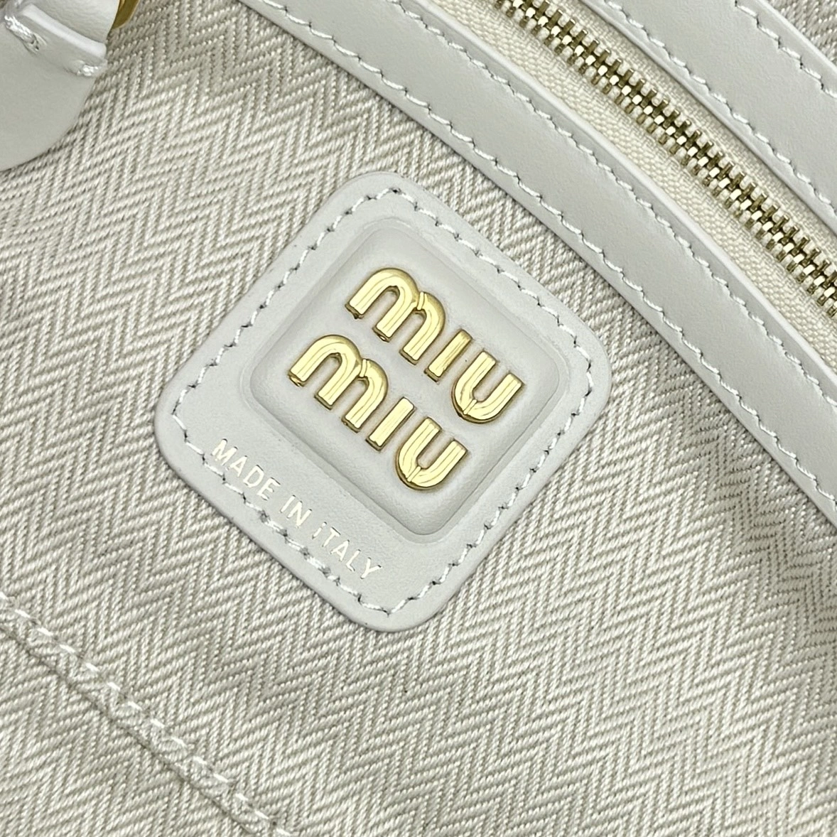 Miu Miu Top Handle Bags Timeless 69513