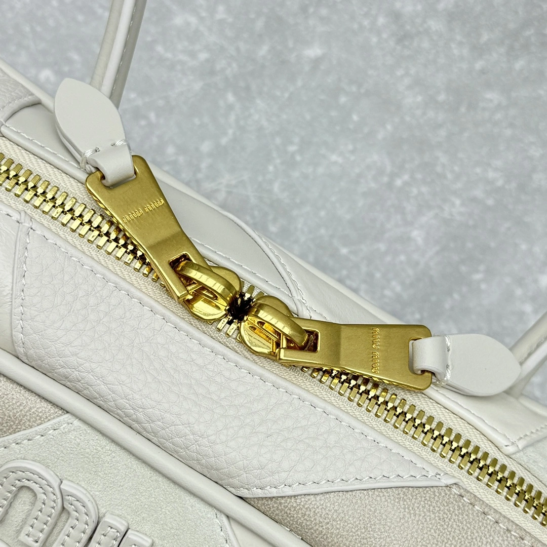 Miu Miu Top Handle Bags Timeless 69513