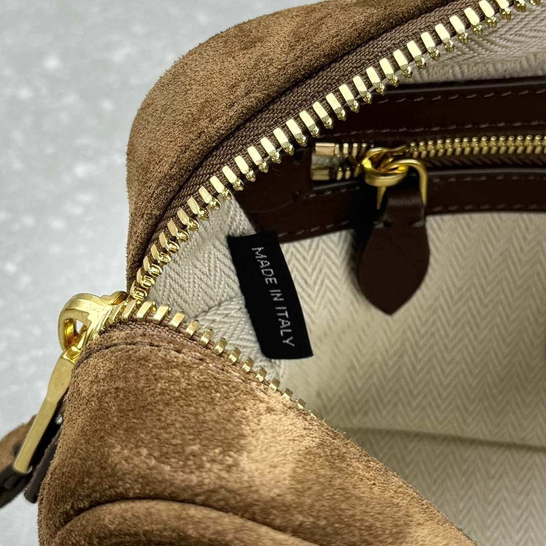 Fashionable Miu Miu Top Handle Bags 69509