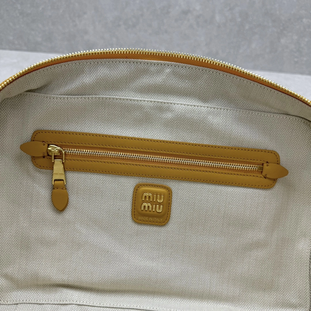 Breathable Miu Miu Top Handle Bags 69507