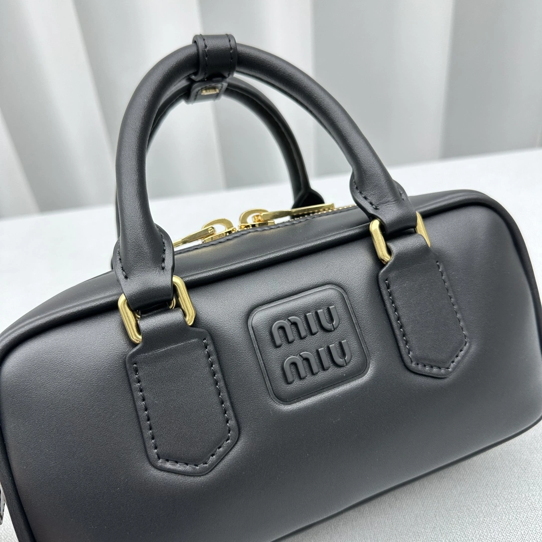 SunProtective Miu Miu Top Handle Bags 69542