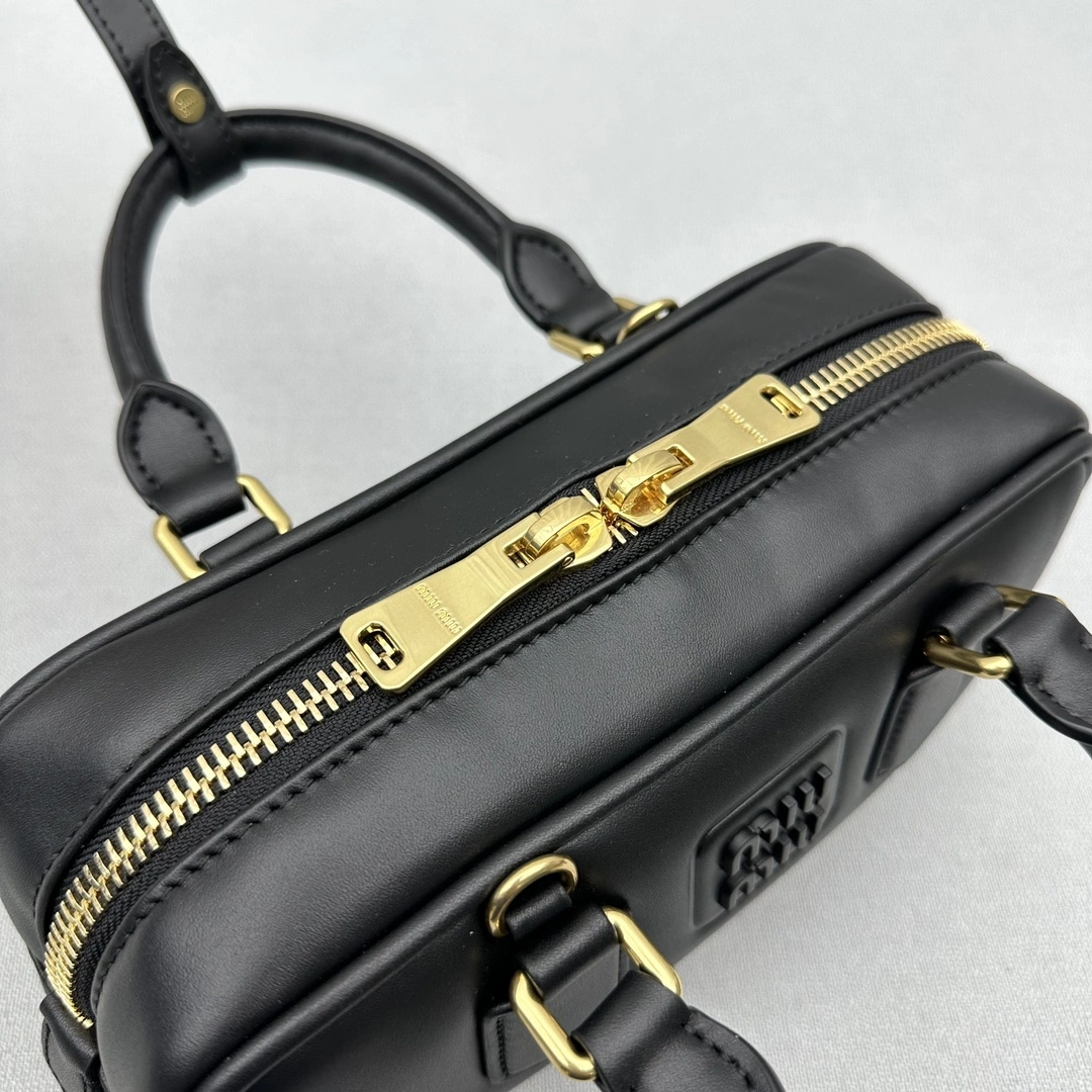 SunProtective Miu Miu Top Handle Bags 69542