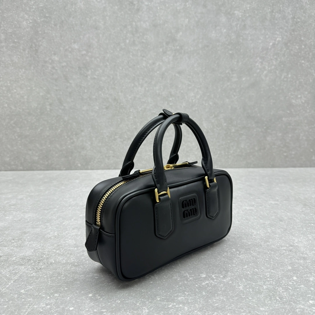 Miu Miu Top Handle Bags Supportive 69510