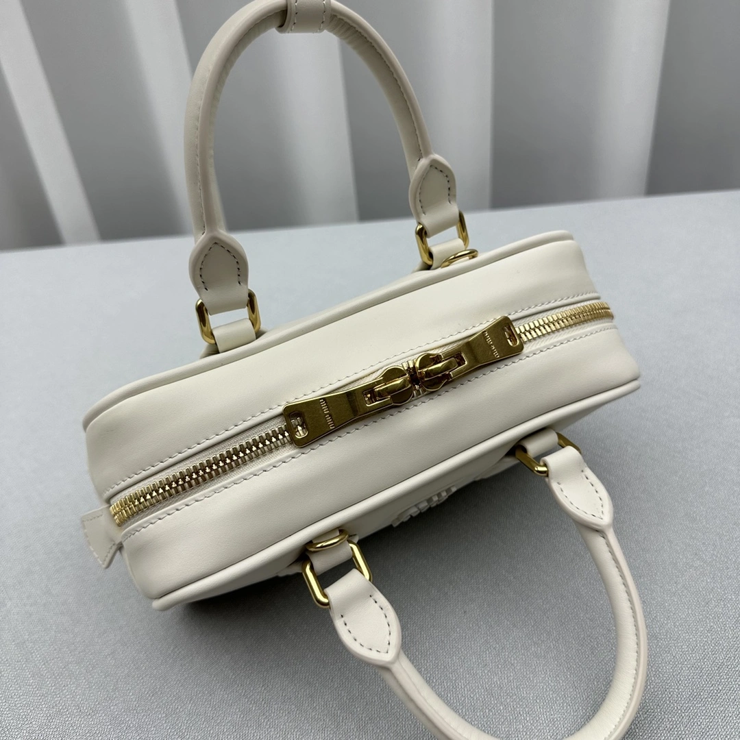 Miu Miu Top Handle Bags Popular 69501