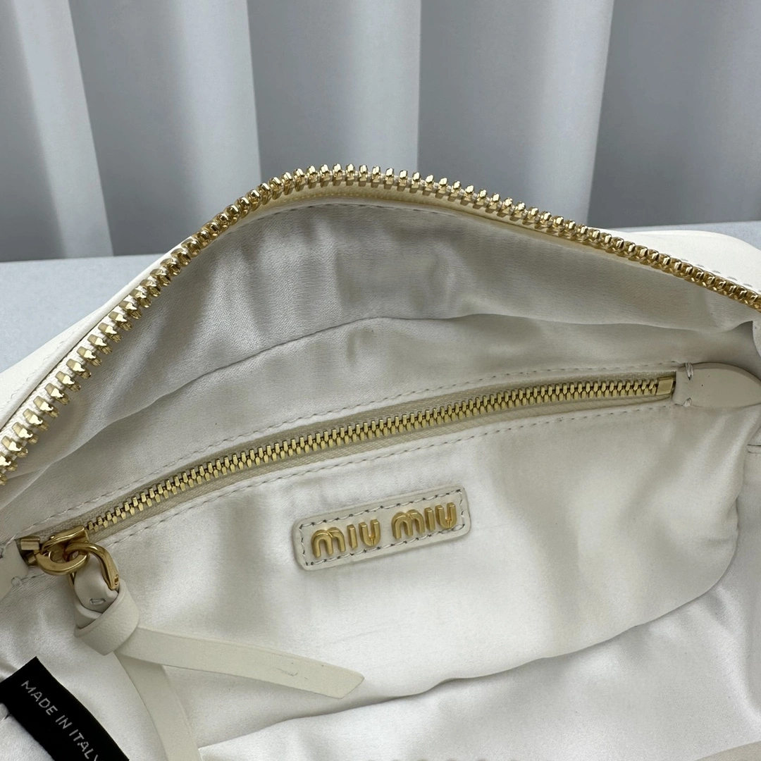 Miu Miu Top Handle Bags Popular 69501