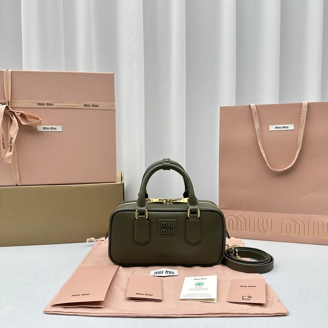 Miu Miu Top Handle Bags HighQuality 69497