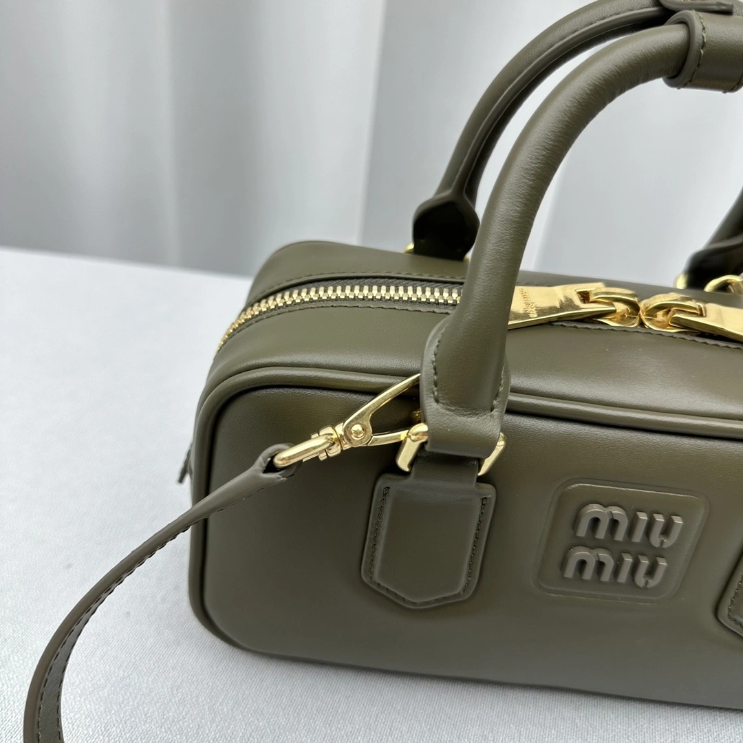 Miu Miu Top Handle Bags HighQuality 69497