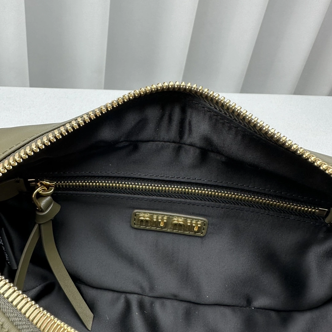 Miu Miu Top Handle Bags HighQuality 69497