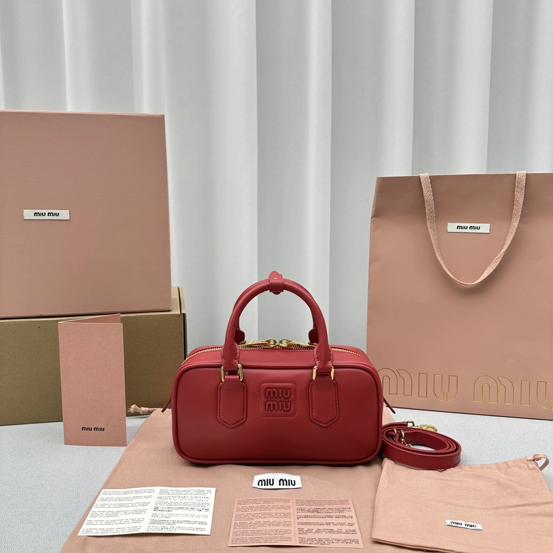 Miu Miu Top Handle Bags Cozy 69502