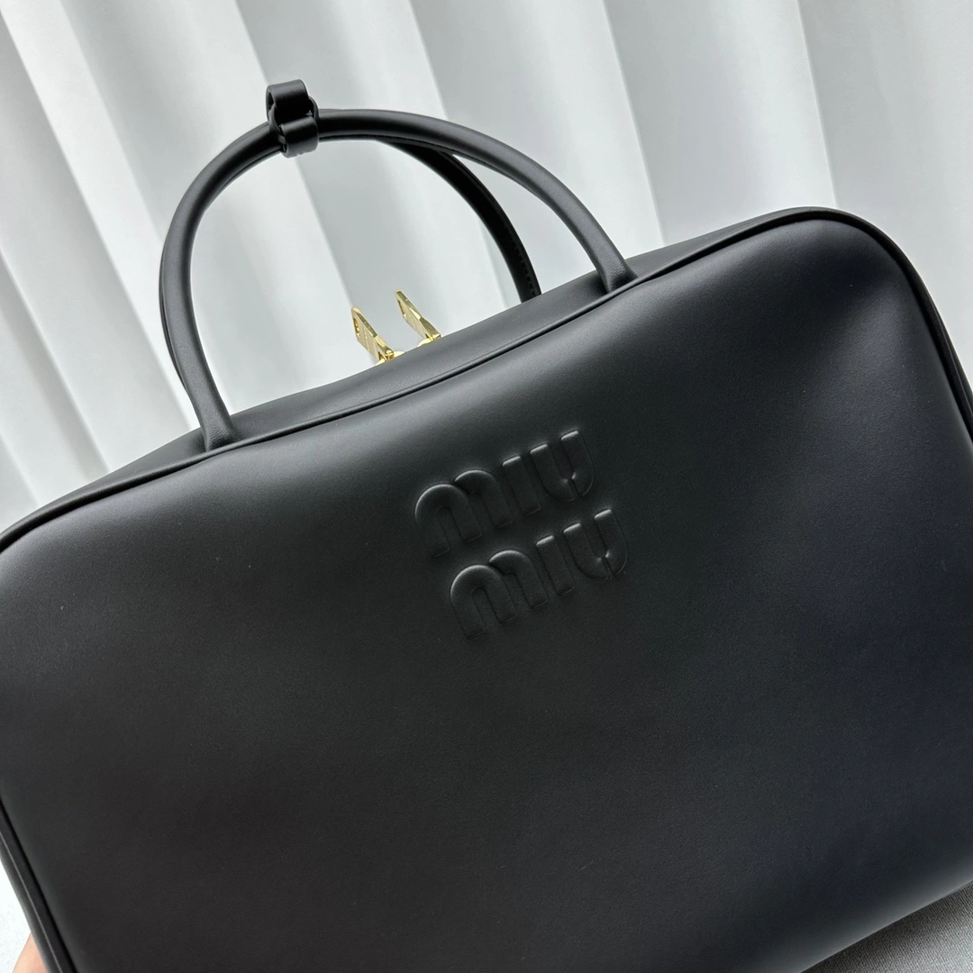 Snug Miu Miu Top Handle Bags 69499