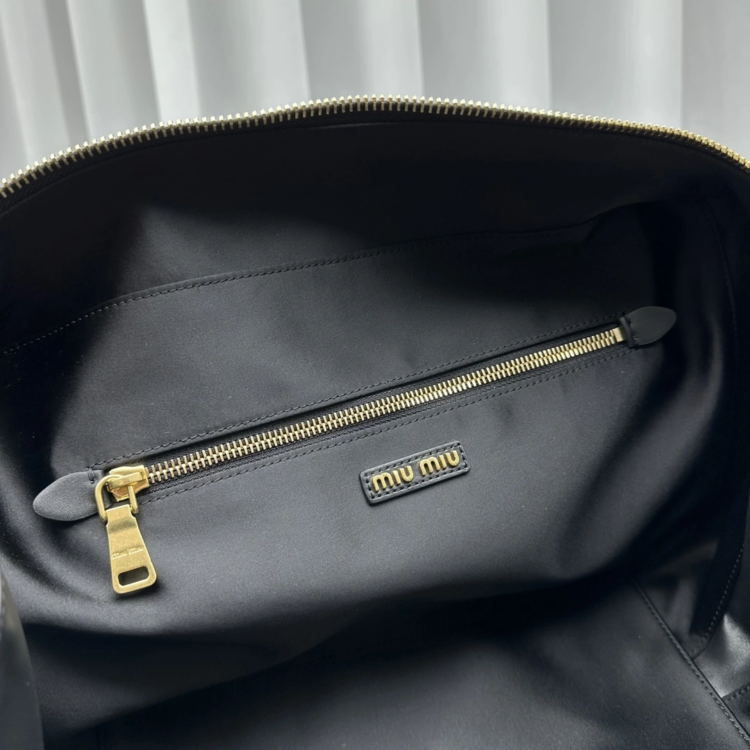 Snug Miu Miu Top Handle Bags 69499