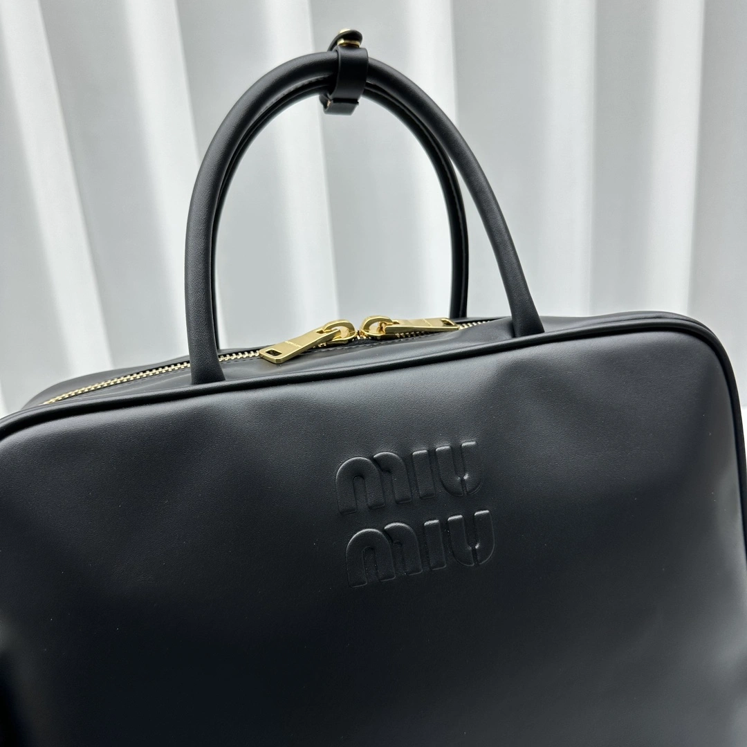 Miu Miu Top Handle Bags Elegant 69495