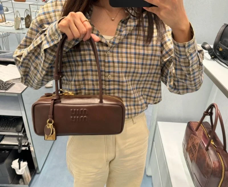 Lightweight Miu Miu Top Handle Bags 55649