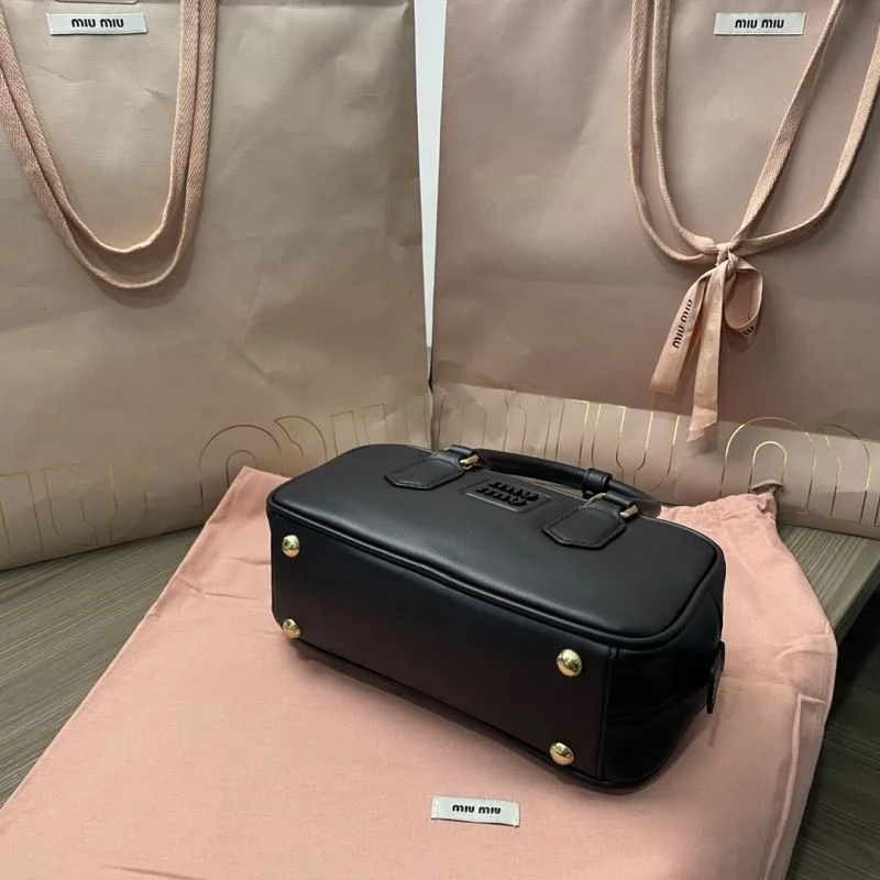 Miu Miu Top Handle Bags Snug 43758