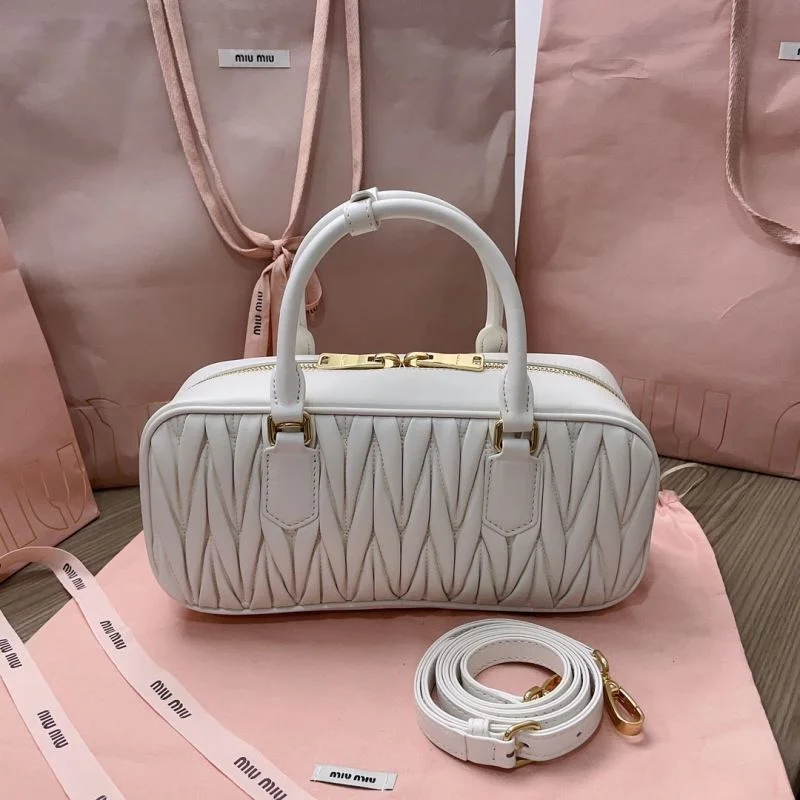 Miu Miu Top Handle Bags Trendsetting 43805