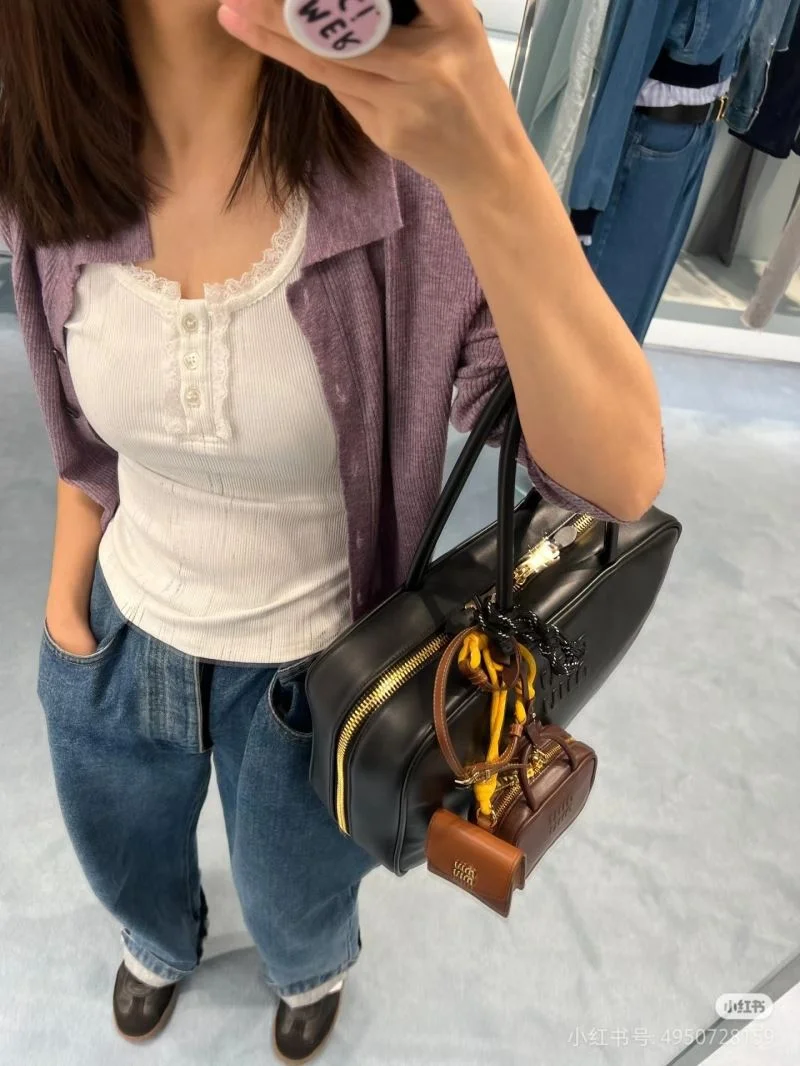 Miu Miu Top Handle Bags Bold 43605