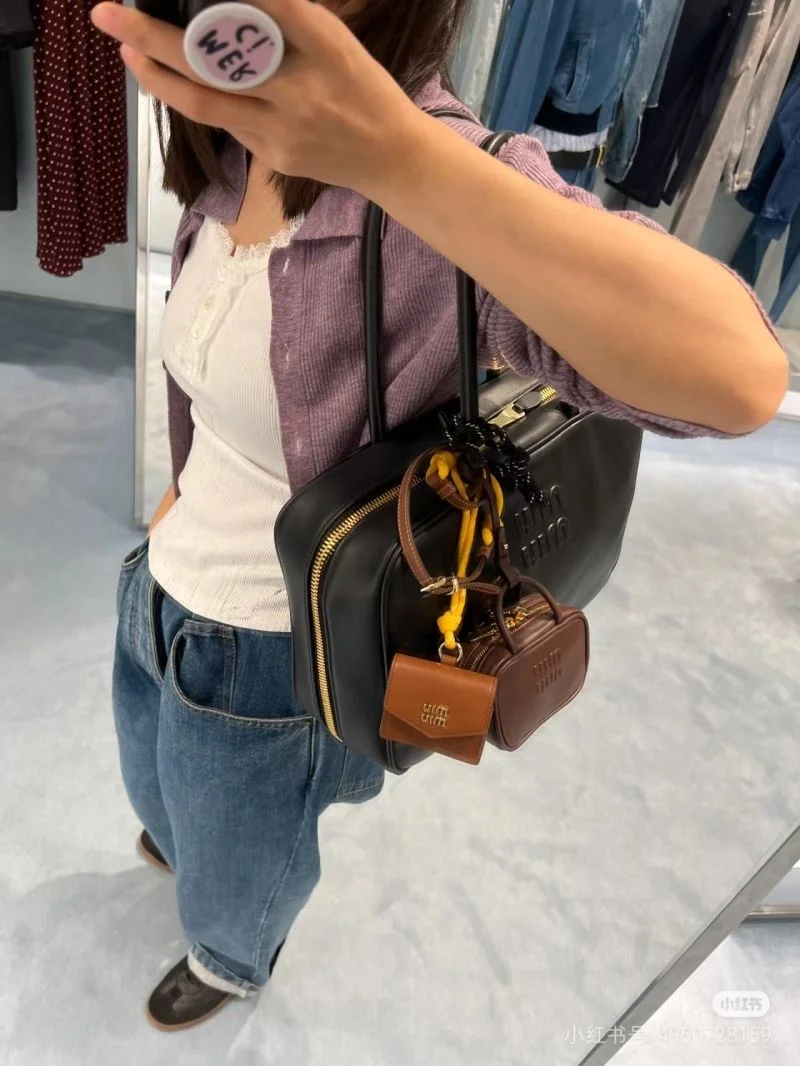 Miu Miu Top Handle Bags Bold 43605