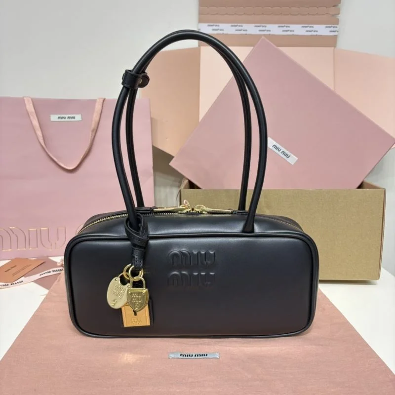 Miu Miu Top Handle Bags WellDesigned 43506