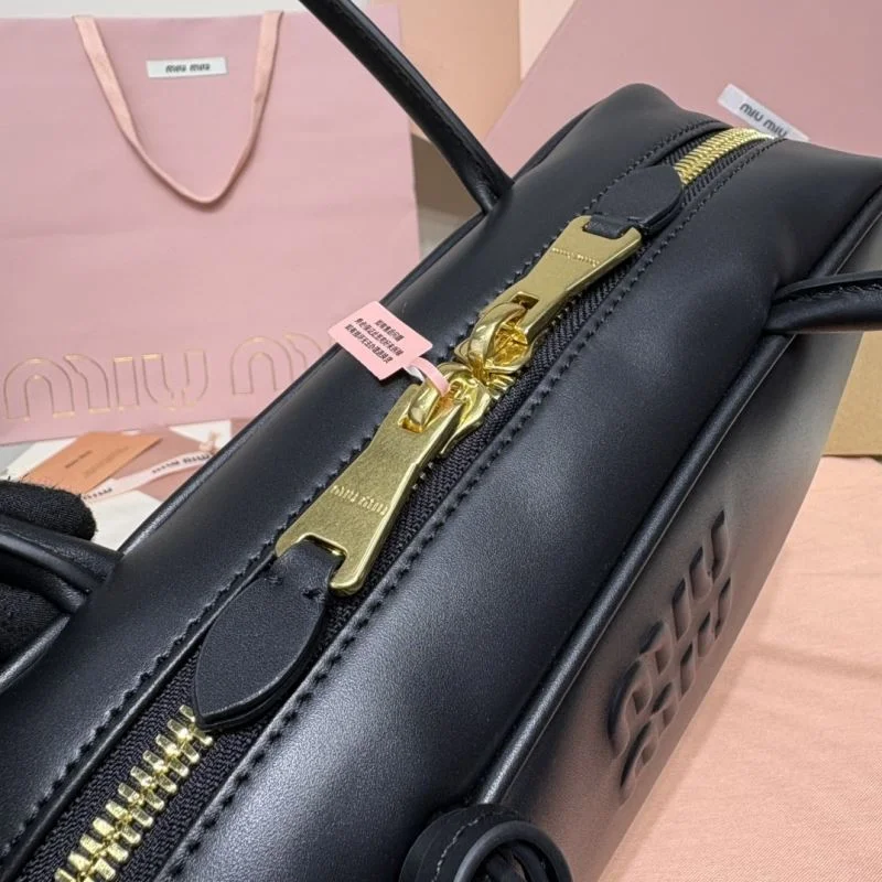 Miu Miu Top Handle Bags WellDesigned 43506