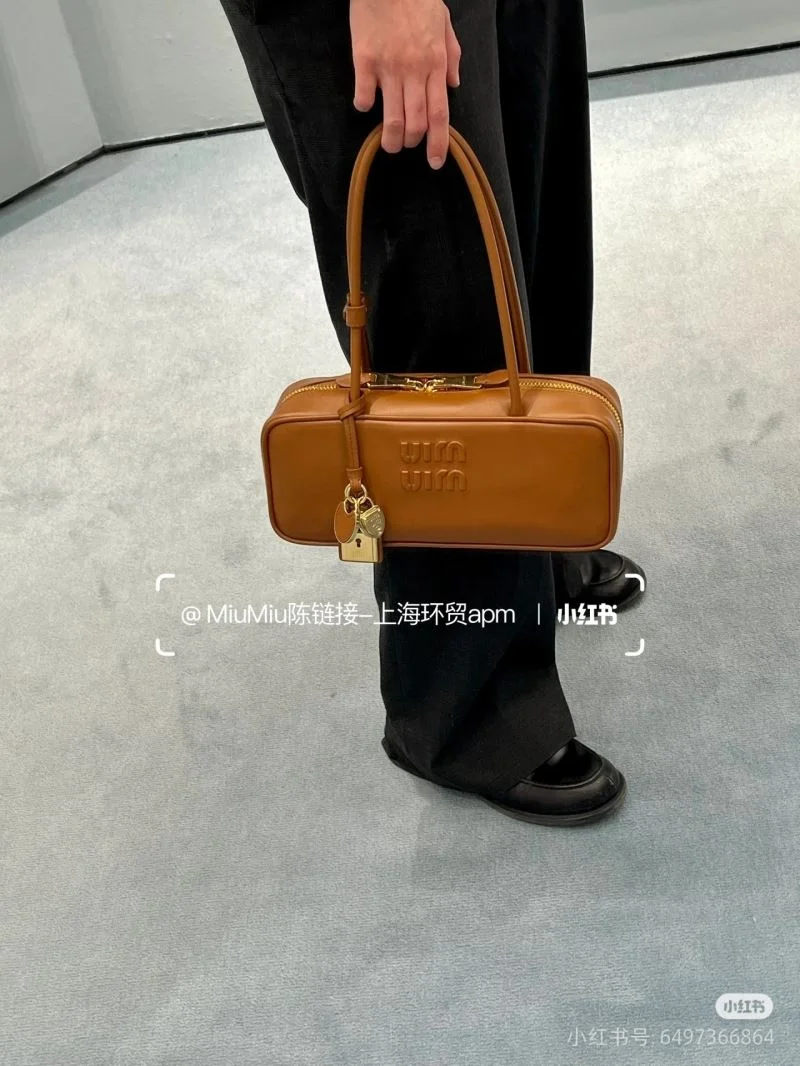 RelaxedFit Miu Miu Top Handle Bags 43507