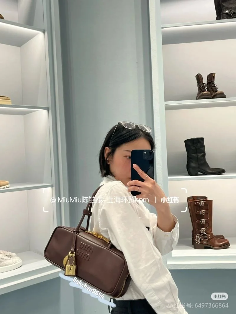 Stretchable Miu Miu Top Handle Bags 43495
