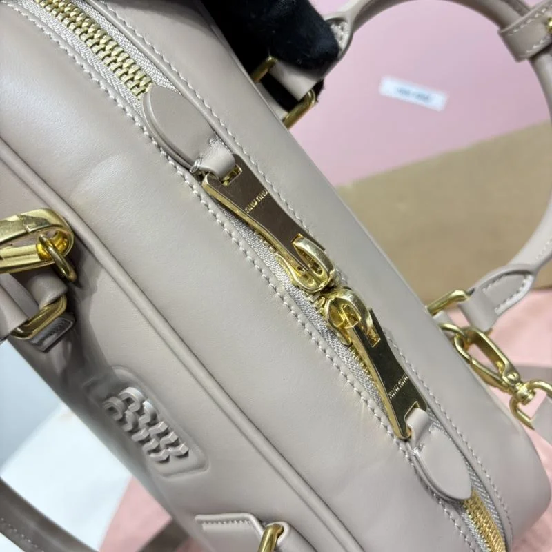 EasyCare Miu Miu Top Handle Bags 43528