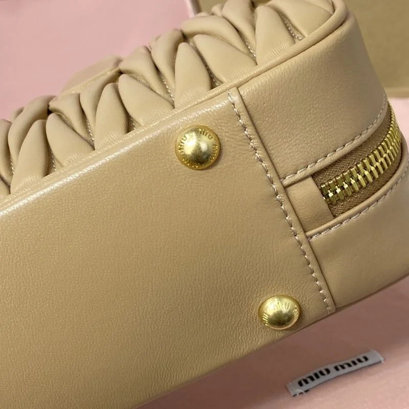 WrinkleFree Miu Miu Top Handle Bags 43477