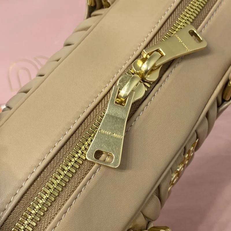 WrinkleFree Miu Miu Top Handle Bags 43477