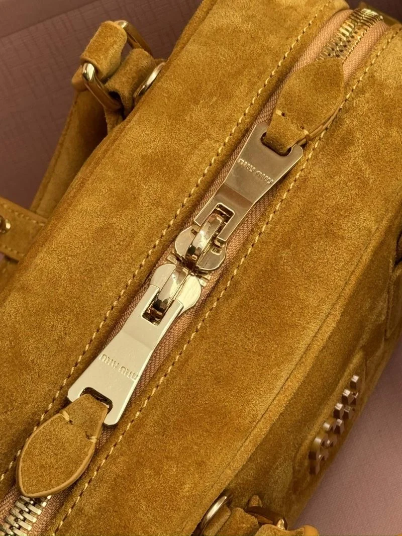 Stretchable Miu Miu Top Handle Bags 55978