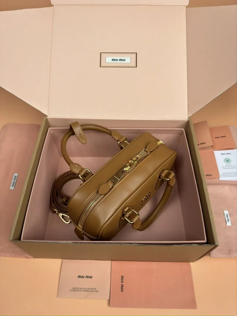Miu Miu Top Handle Bags Durable 55982