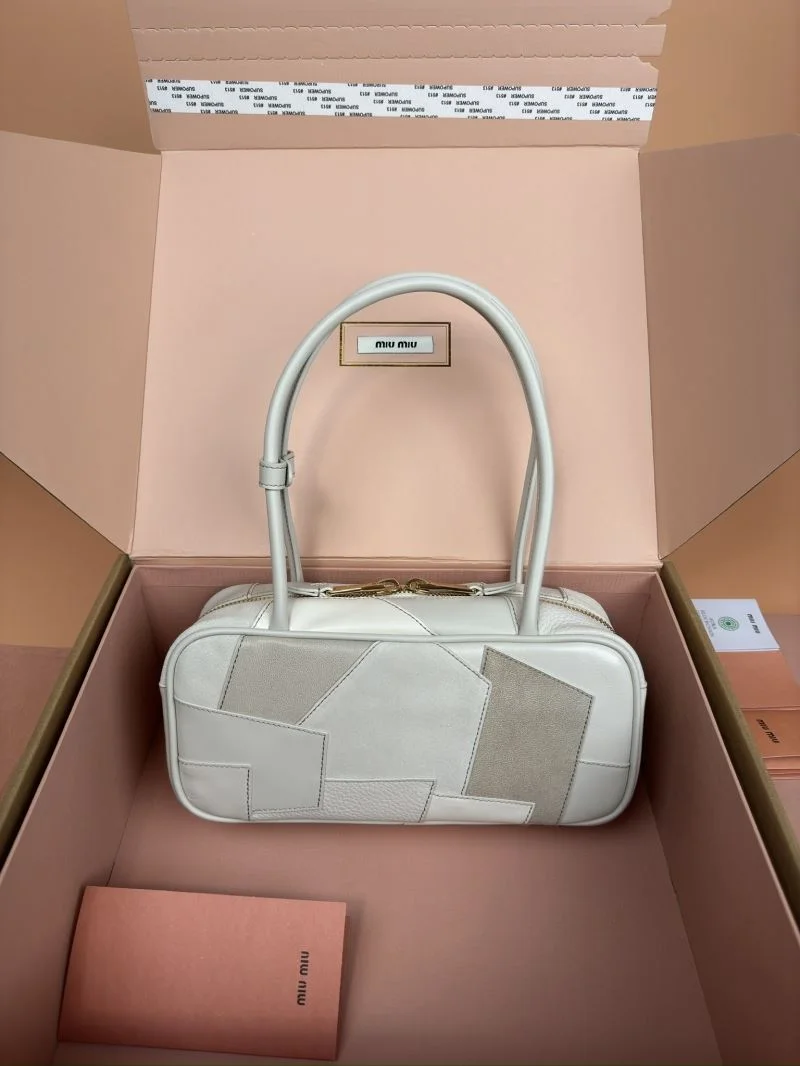 Minimalist Miu Miu Top Handle Bags 56042