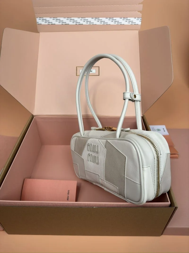 Minimalist Miu Miu Top Handle Bags 56042