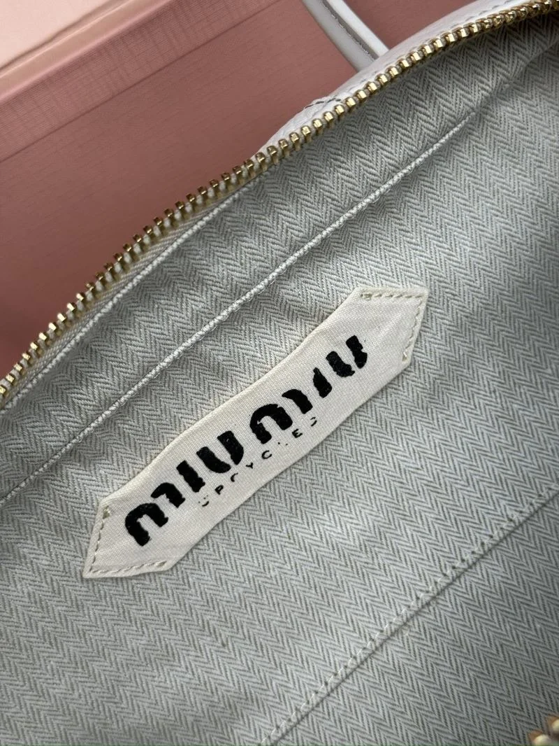 Minimalist Miu Miu Top Handle Bags 56042