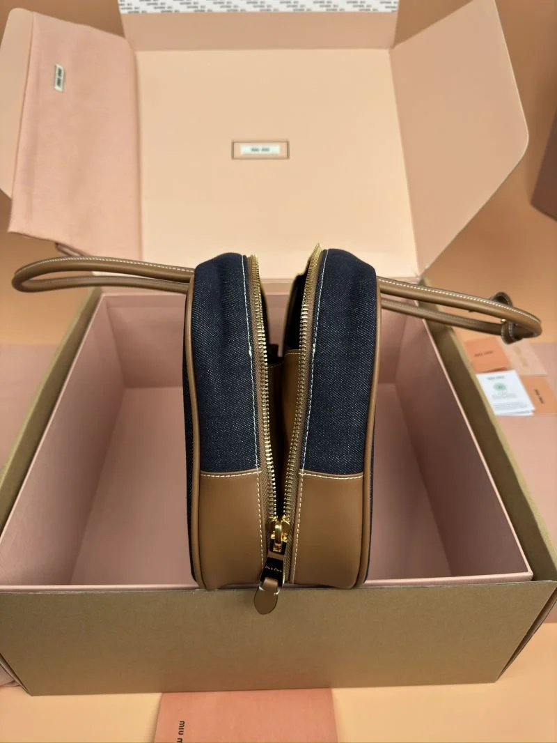 Miu Miu Top Handle Bags FreshLook 55943