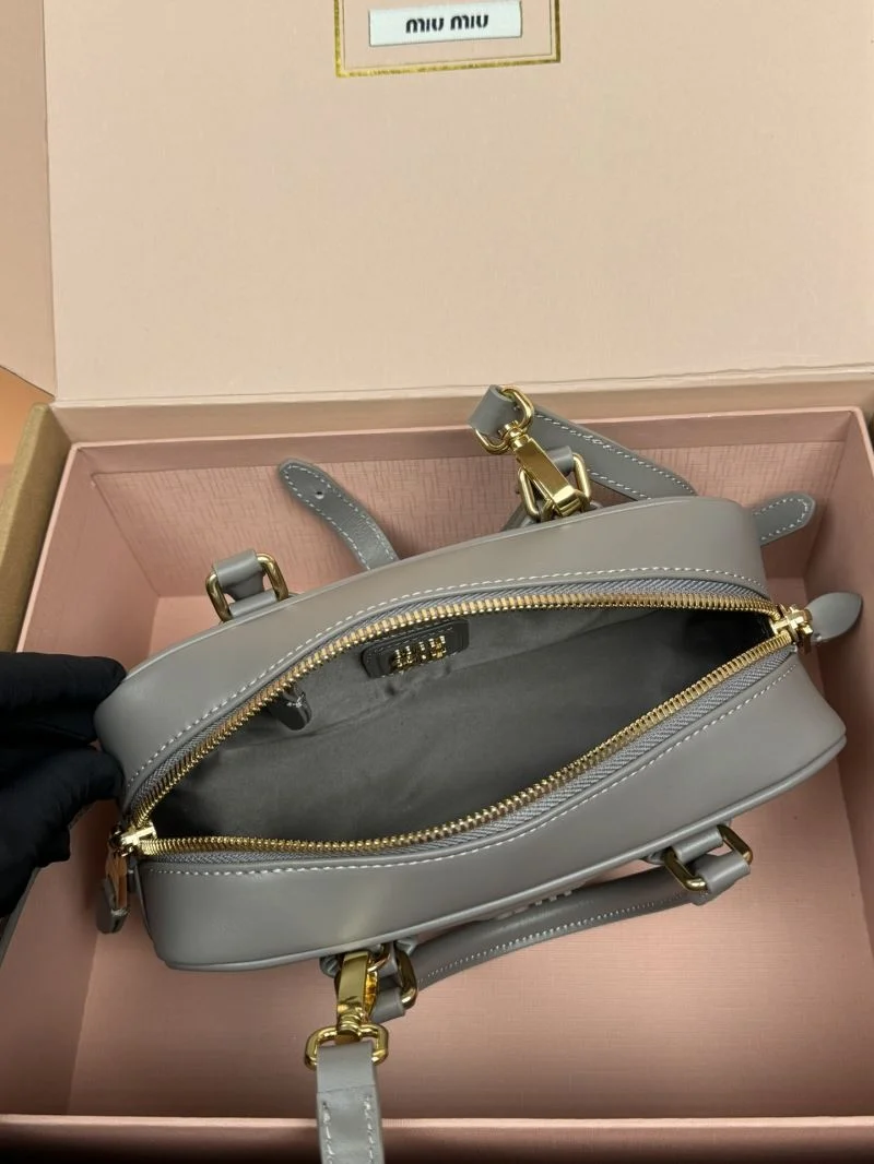 Miu Miu Top Handle Bags Trendsetting 37620