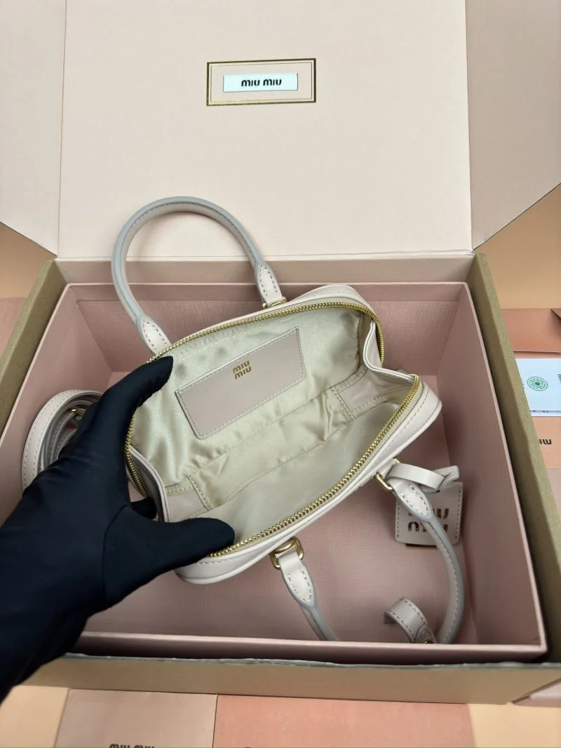 Miu Miu Top Handle Bags Modern 37611