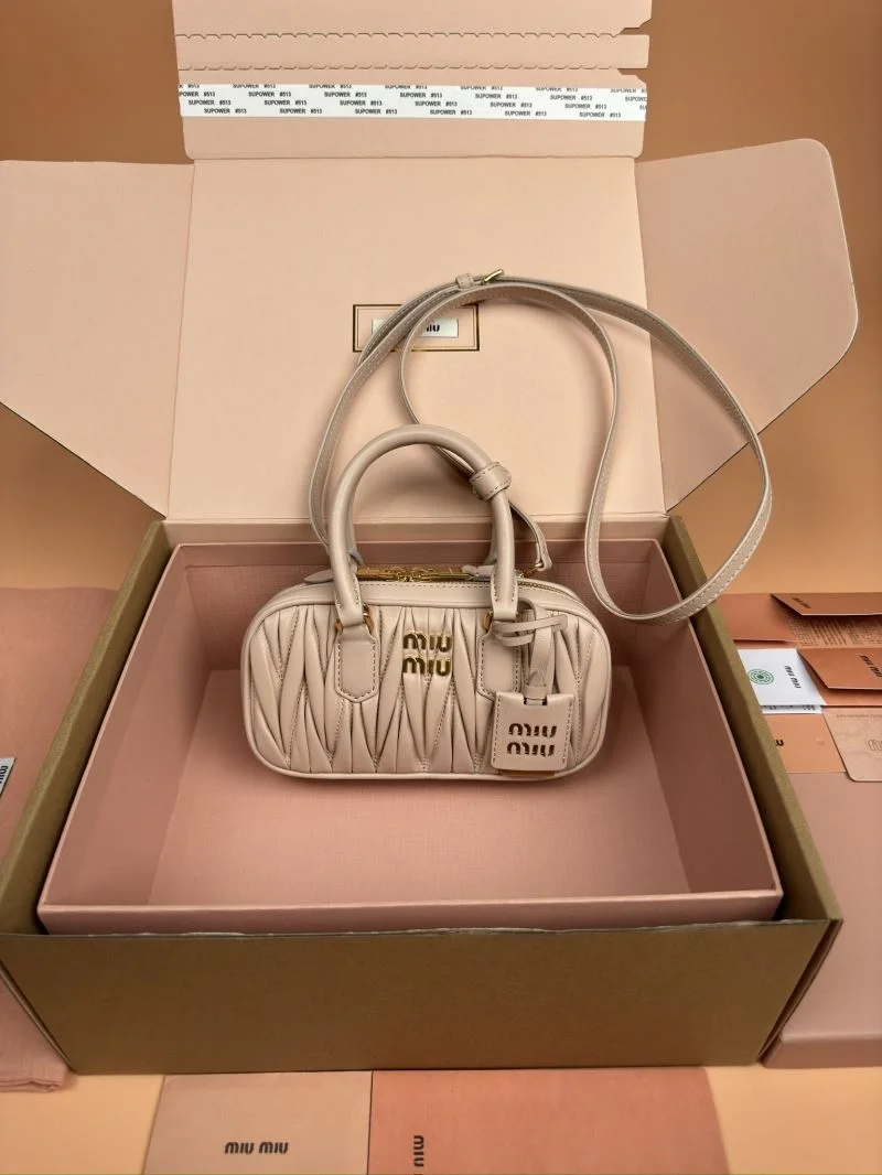 Miu Miu Top Handle Bags Modern 37611