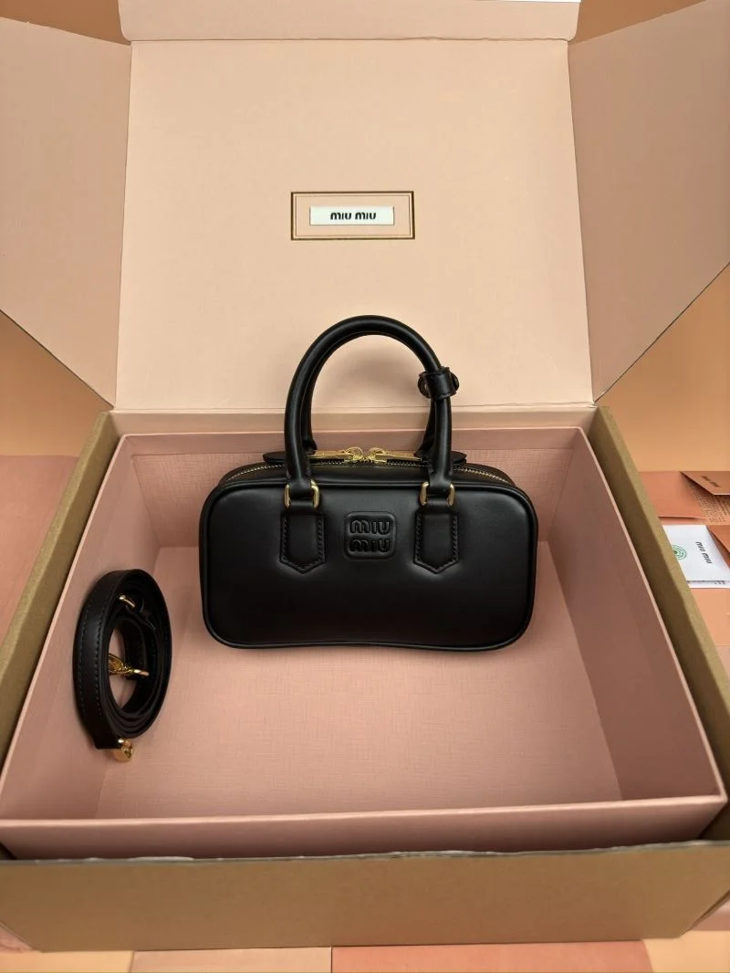Miu Miu Top Handle Bags Vibrant 55916
