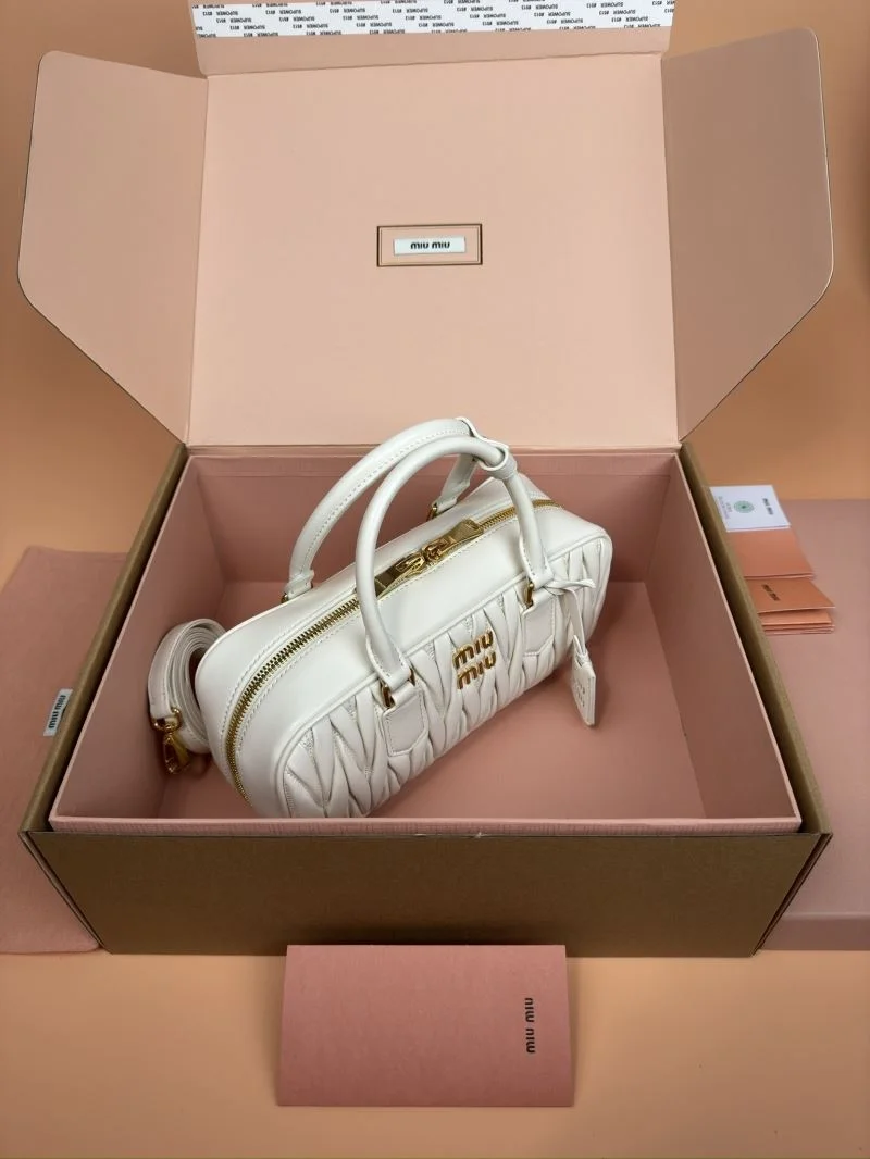 Miu Miu Top Handle Bags GoodFit 55929