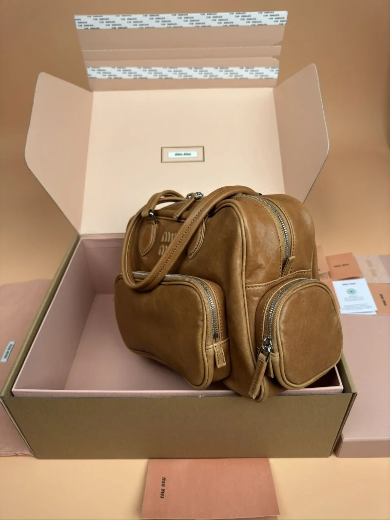 Miu Miu Top Handle Bags WellDesigned 55874