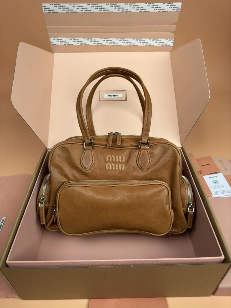 Miu Miu Top Handle Bags WellDesigned 55874