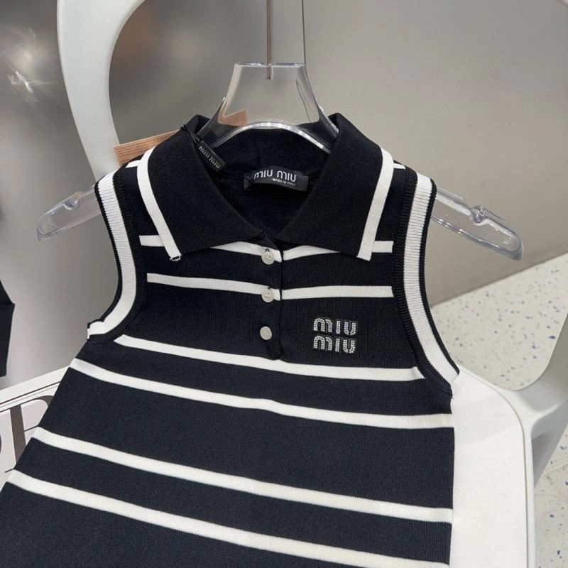 Miu Miu Vest EasyCare 276905