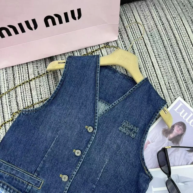 Breathable Miu Miu Vest 152138