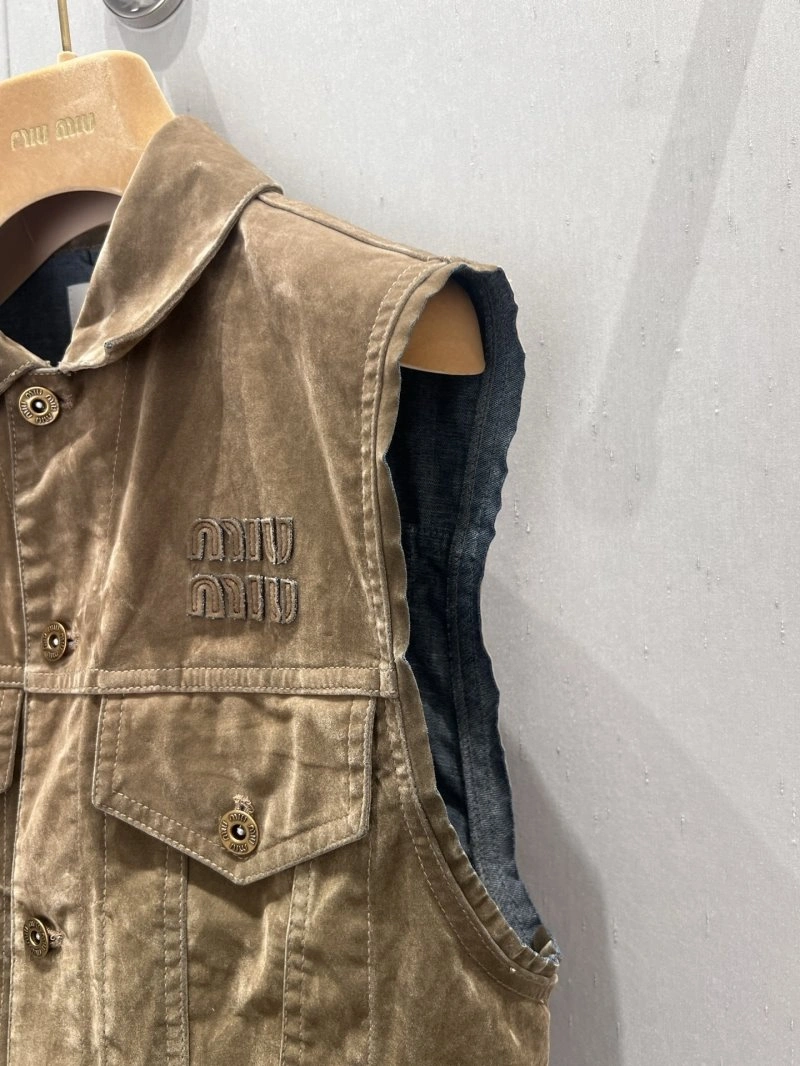 Resilient Miu Miu Vest 152134