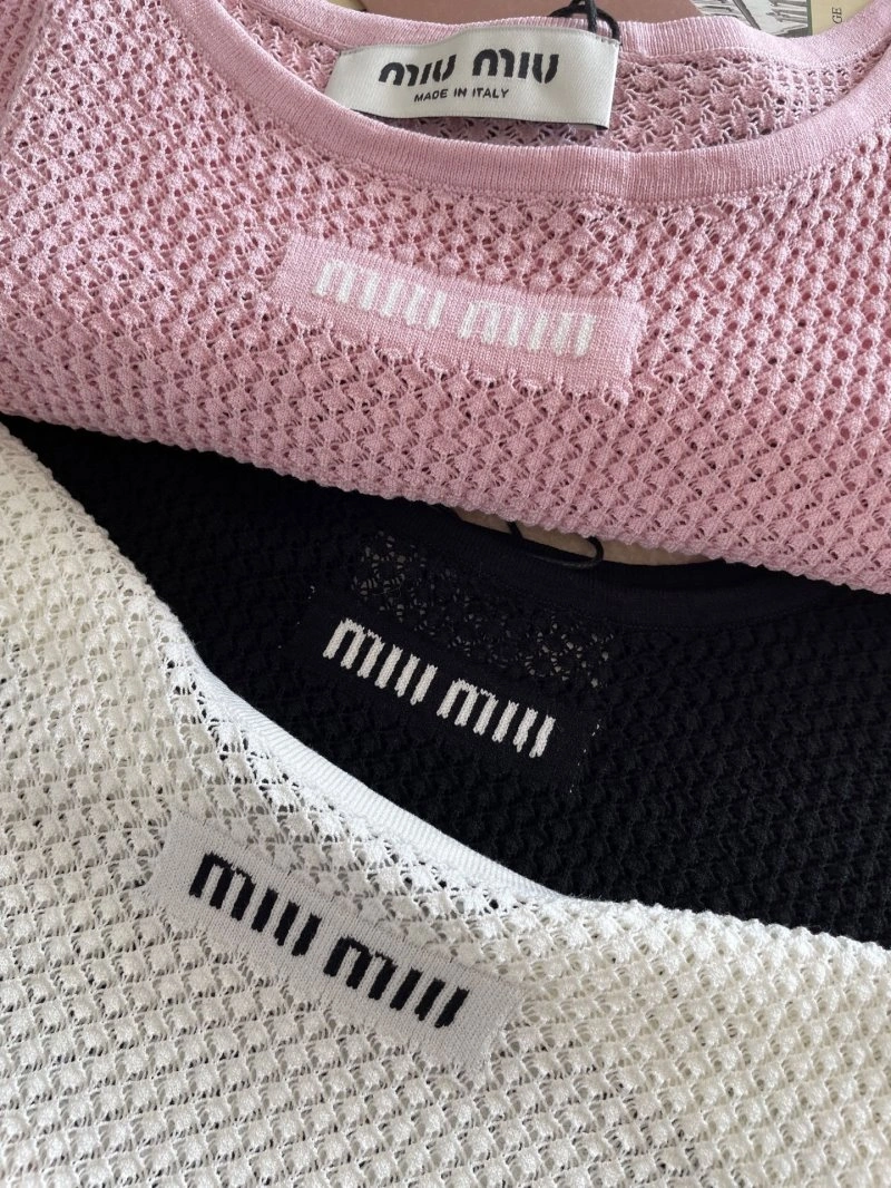 Miu Miu Vest Sleek 150975