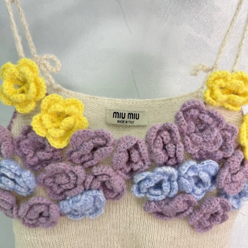Miu Miu Vest Fashionable 150973