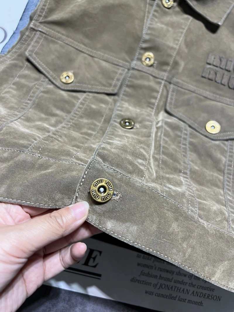 Miu Miu Vest UrbanStyle 150966