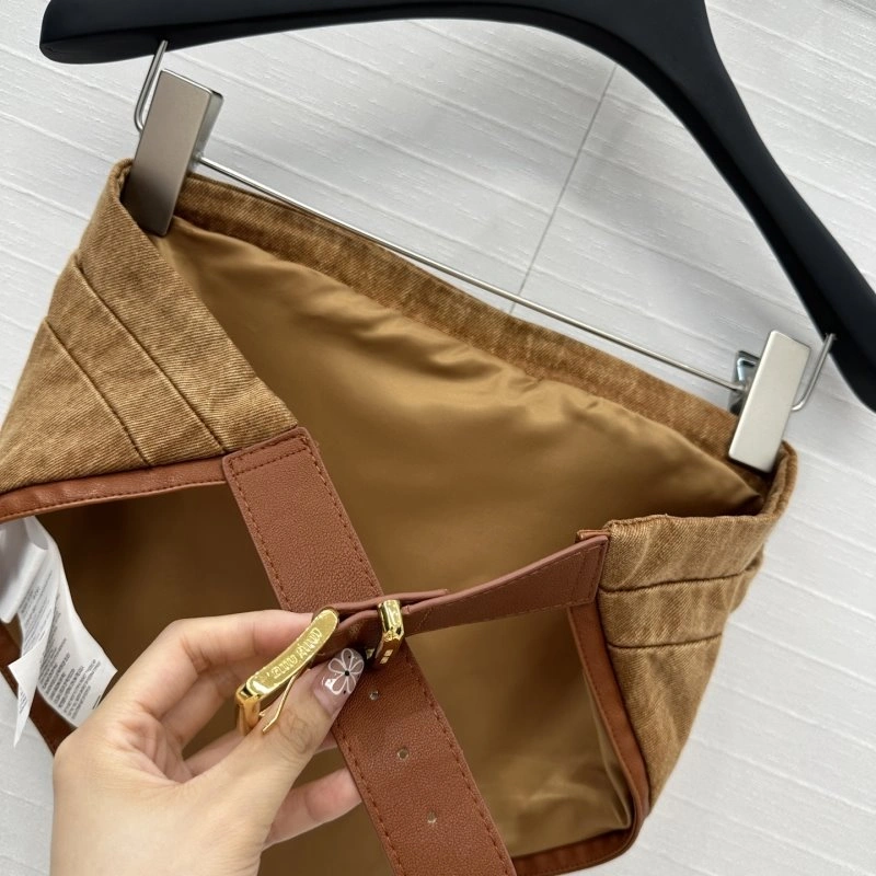 Miu Miu Vest Premium 150963